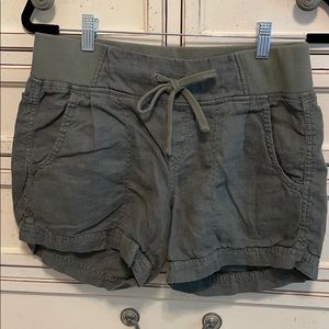 Linen Bermuda Shorts